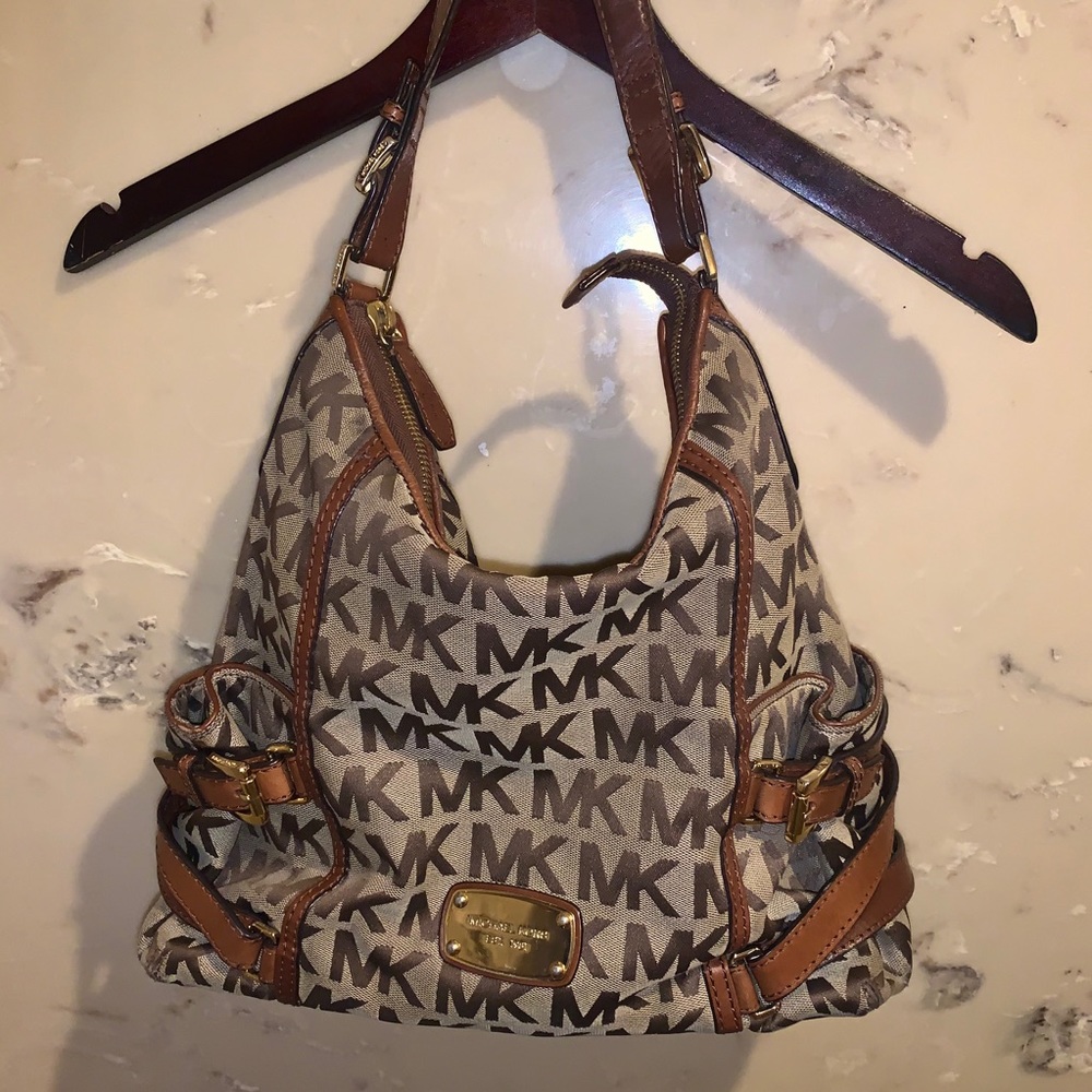 Michael Kors Hobo Bag